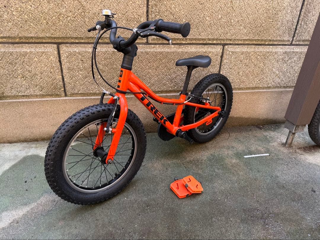 人気トレック16インチ子供車 キッズバイク　MTBトレック Precaliber