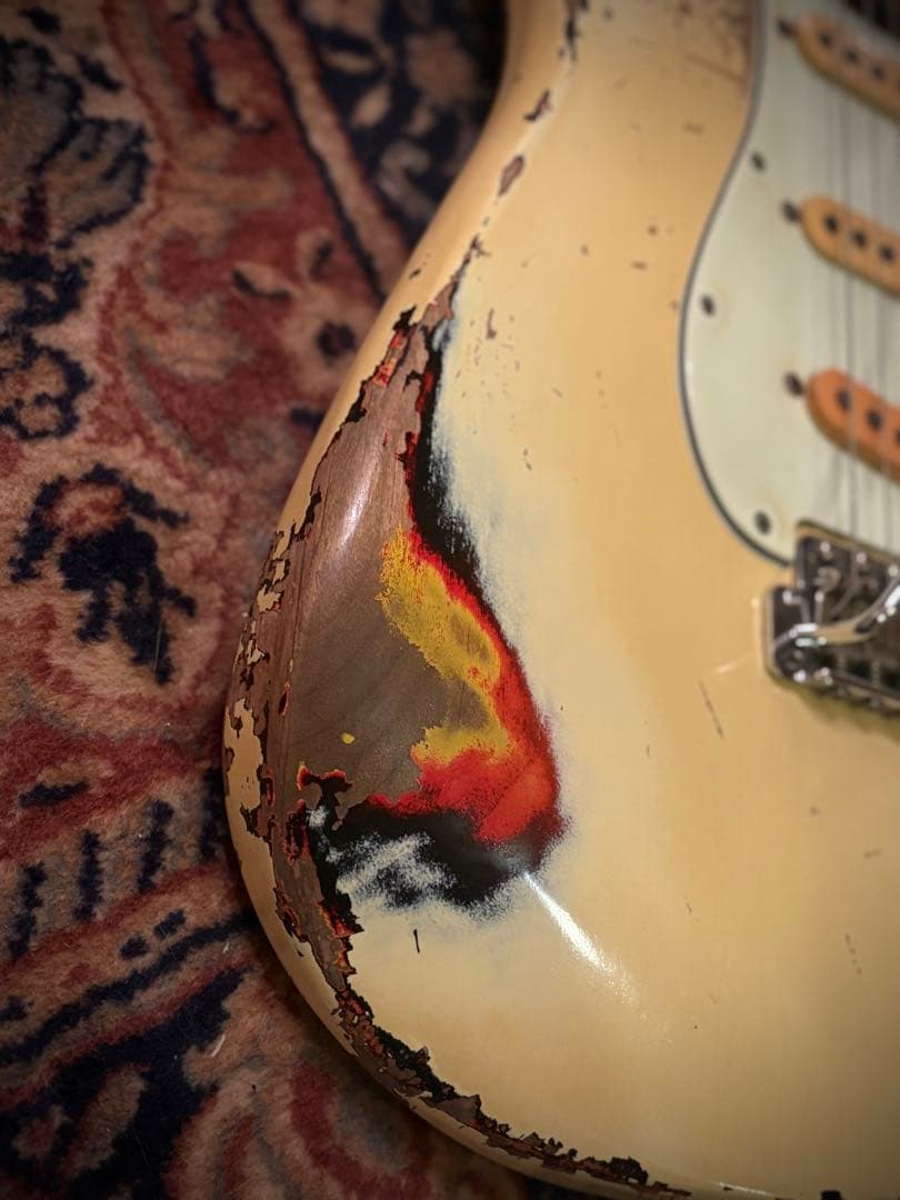 Component custom Stratocaster フルエイジド