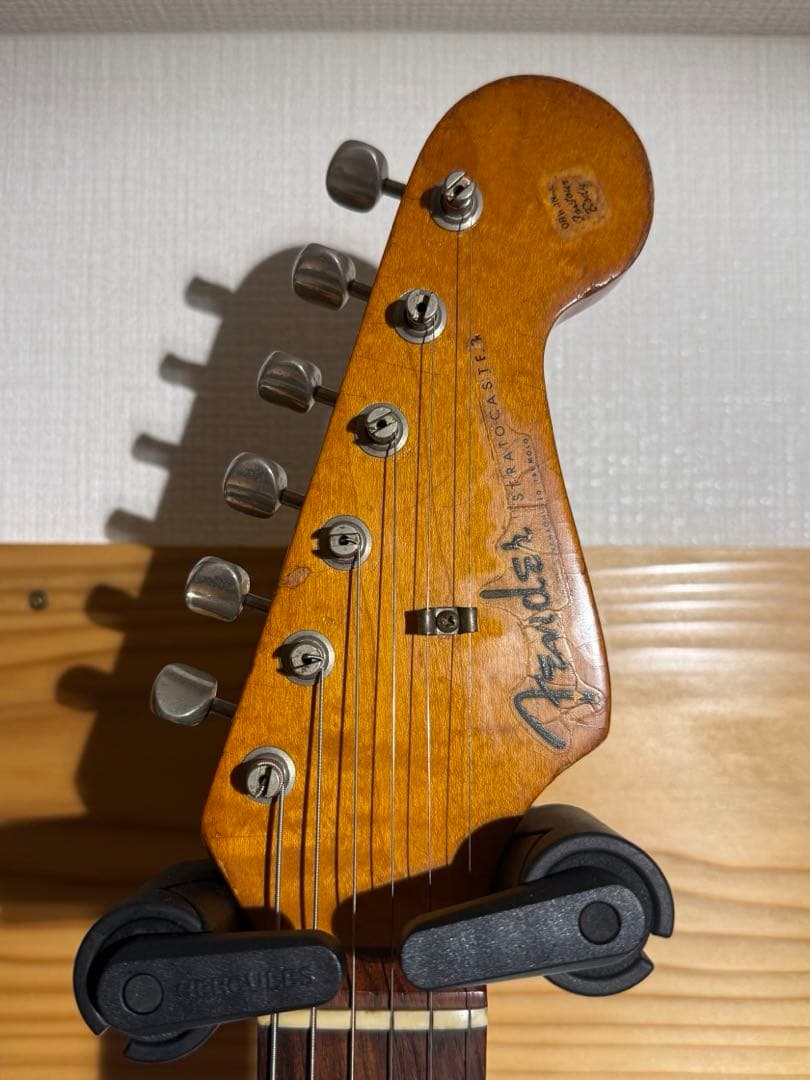 ギター Fender AmericanVintage Stratocaster 1983