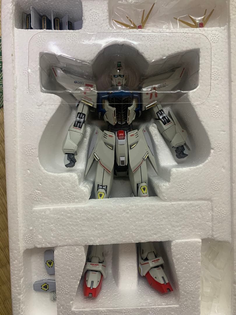 L BUILD ガンダムF91 CHRONICLE WHITE Ver.