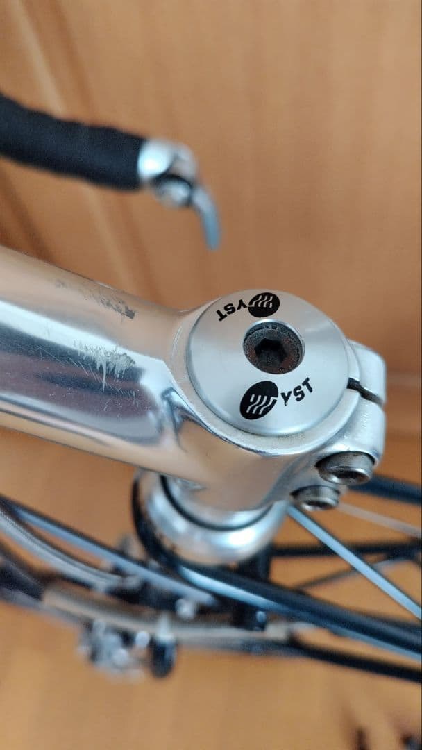 アレックスモールトンのAPB