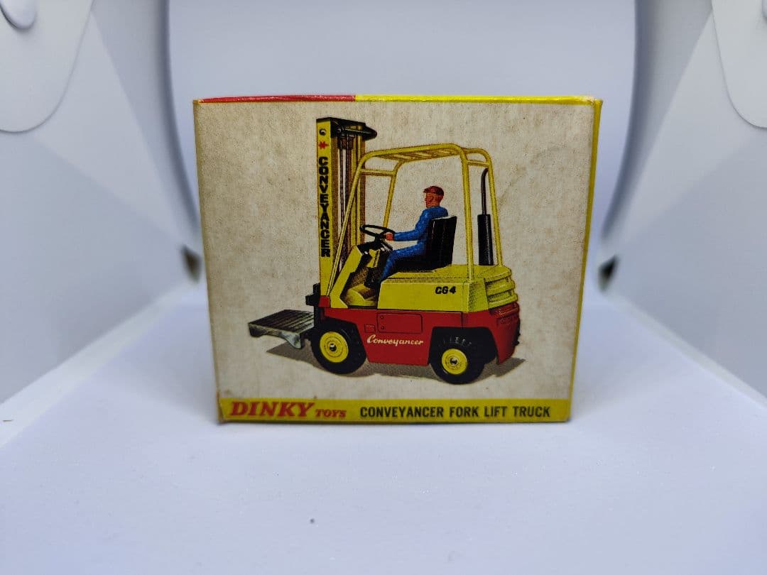 dinky toys　conveyancer fork lift truck