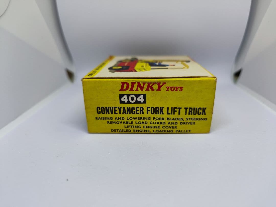 dinky toys　conveyancer fork lift truck