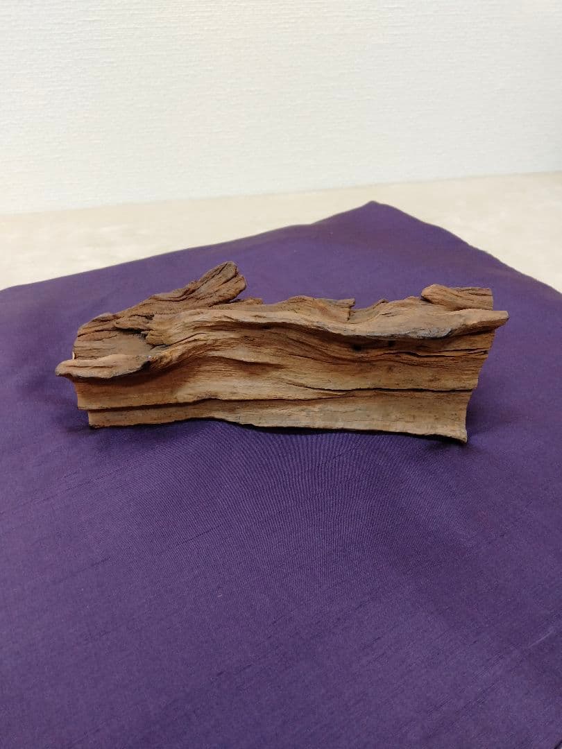 【重量級！！珍品】　２１０g シャム沈香山子　寸聞多羅　希少　貴重