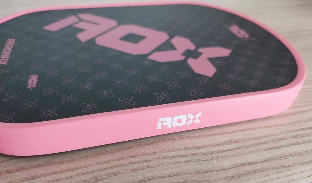 ピックルボール パドル ARRONAX カーボン加工の摩擦面 ピンク