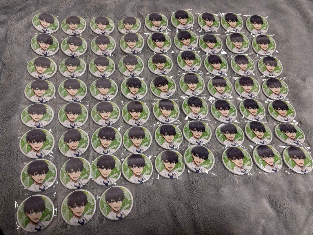 ブルーロック 潔 世一 缶バッジセット