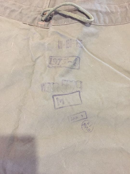 【週末最終値下げ】ポーランド 軍幕 ポンチョ 人気のサイズ3