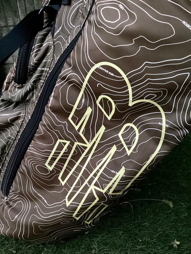 y*0様 ニューバランス等高線プリントアルミフレームスタンドキャディバッグ