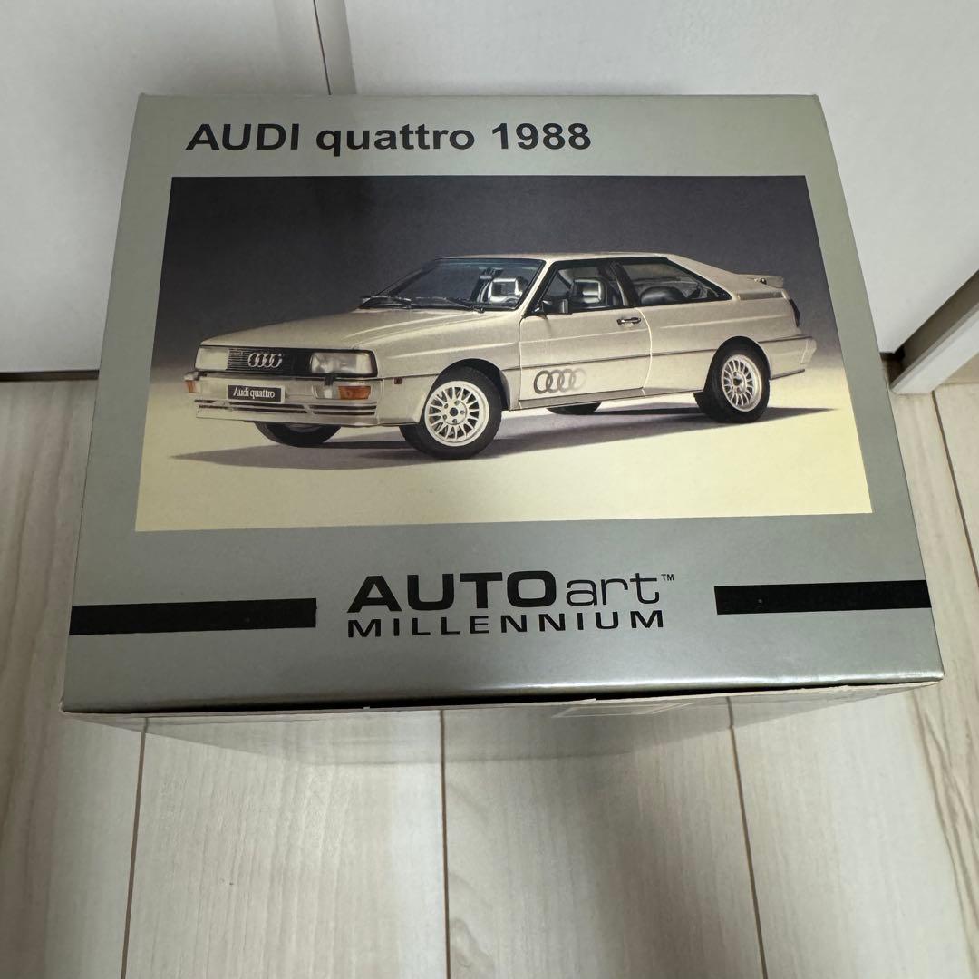 ミニカー AUTOart Audi sport Quattro 1988 1/18