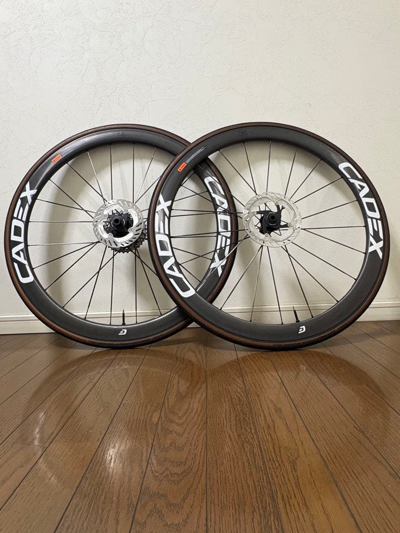 CADEX 42 Disc Tubeless 美品 フックレス カーボンホイール