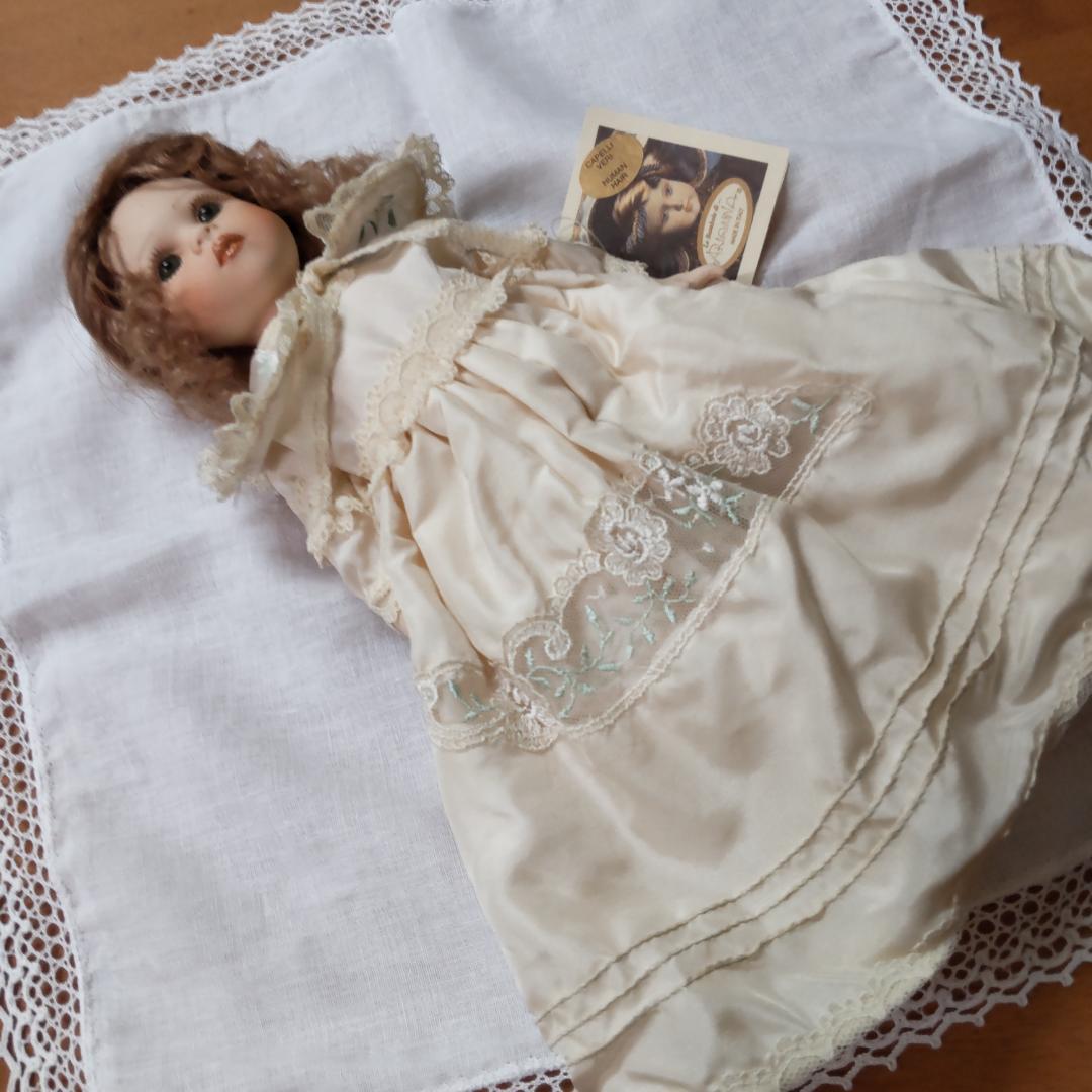 ARIANNA　イタリア製　人形　ドール　アリアンナ　アリアナ　ビスクドール