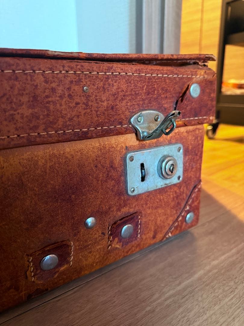 ヴィンテージレザートランク