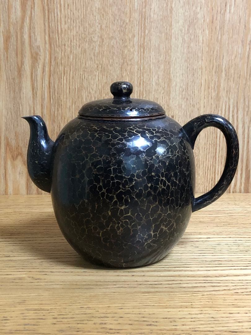 玉川堂造　金古色鎚肌水指　鎚起銅器　未使用品