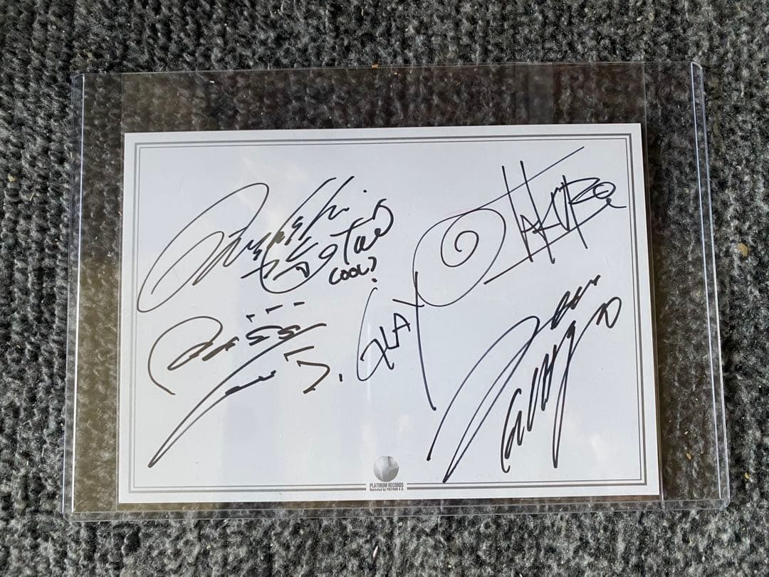 GLAY 公式サイン色紙（保護ケース付き）