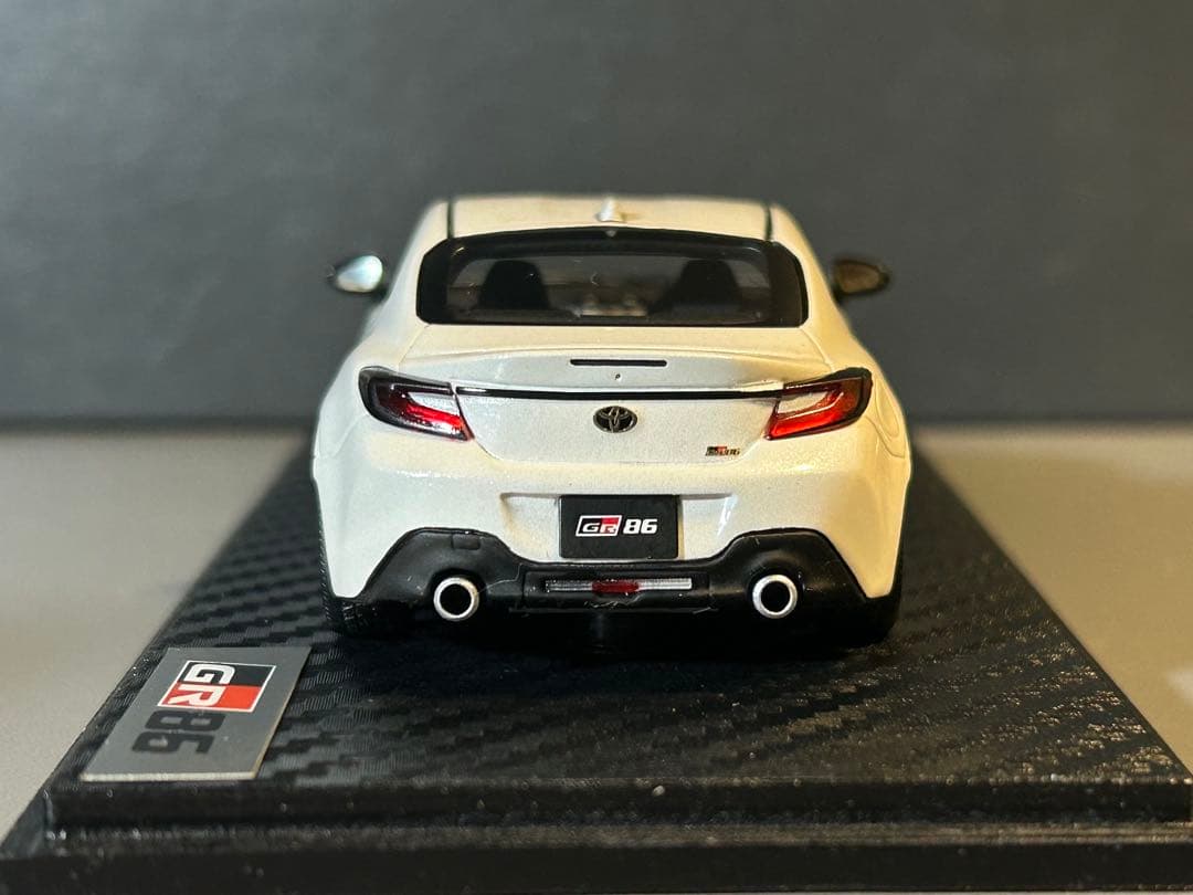 【GR公式品】1/43 Spark トヨタ GR86 クリスタルホワイトパール