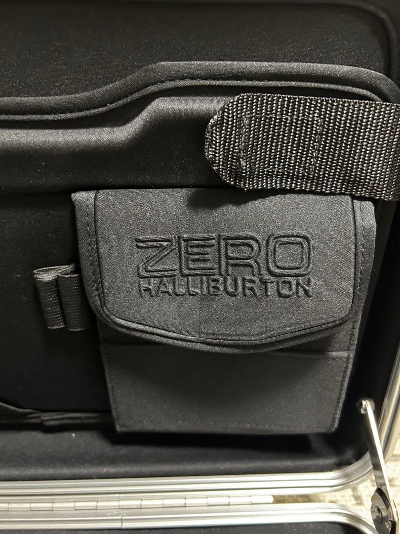 ゼロハリバートン　アタッシュケース　ジュラルミンケース