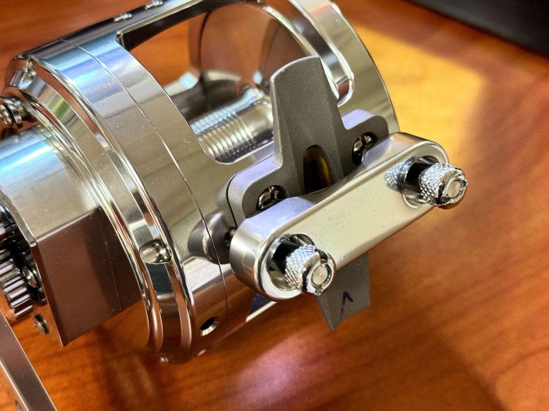 K*H様 アリゲーター　バトル20 リール シルバー