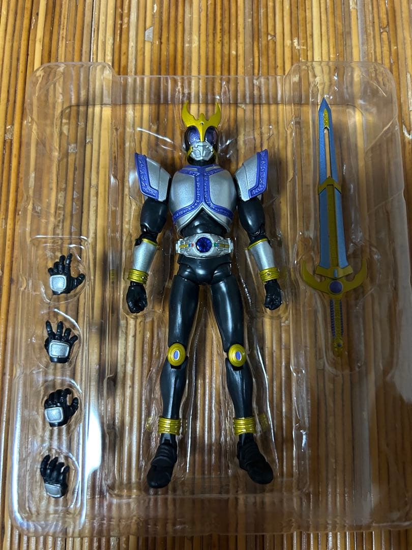 S.H.Figuarts 仮面ライダークウガアメージングマイティ3体セット