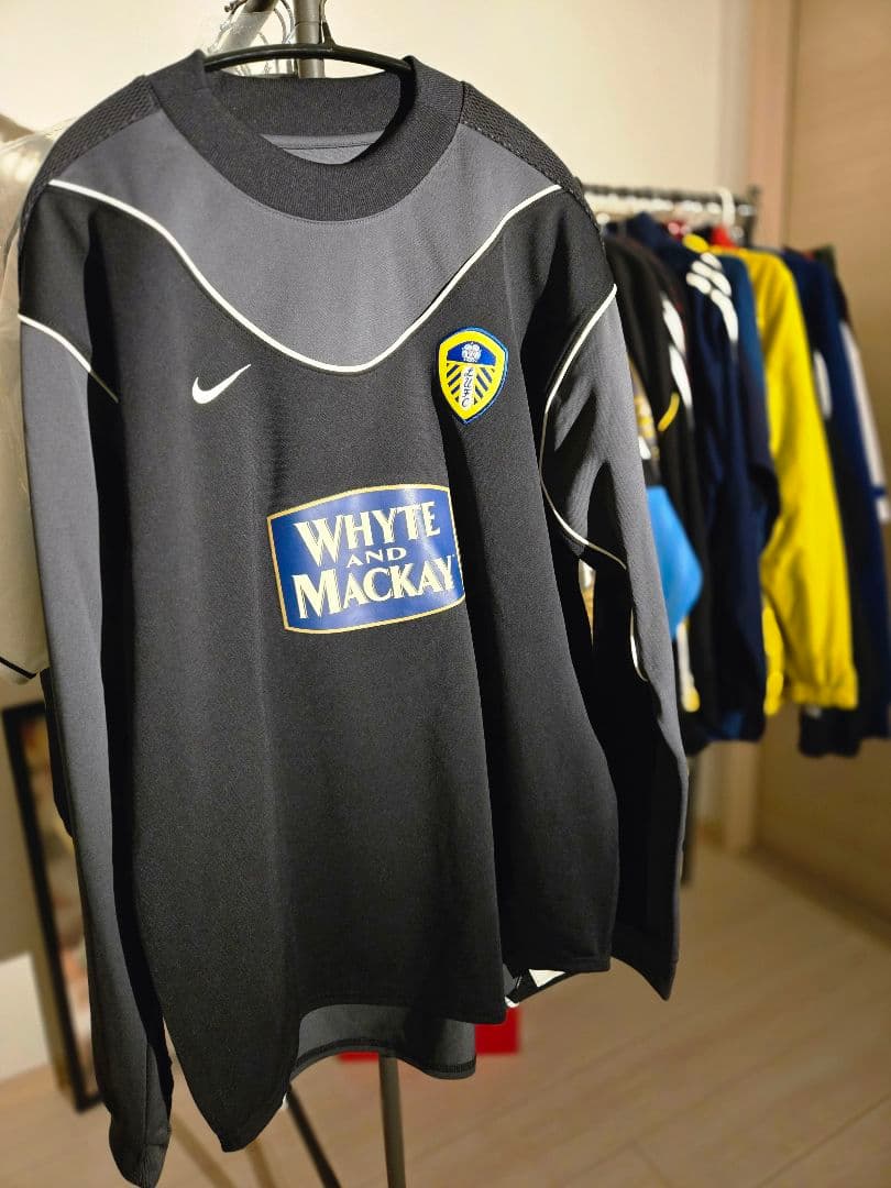 【極希少】​03/04 リーズ NIKE 正規品 トレーニングトップ