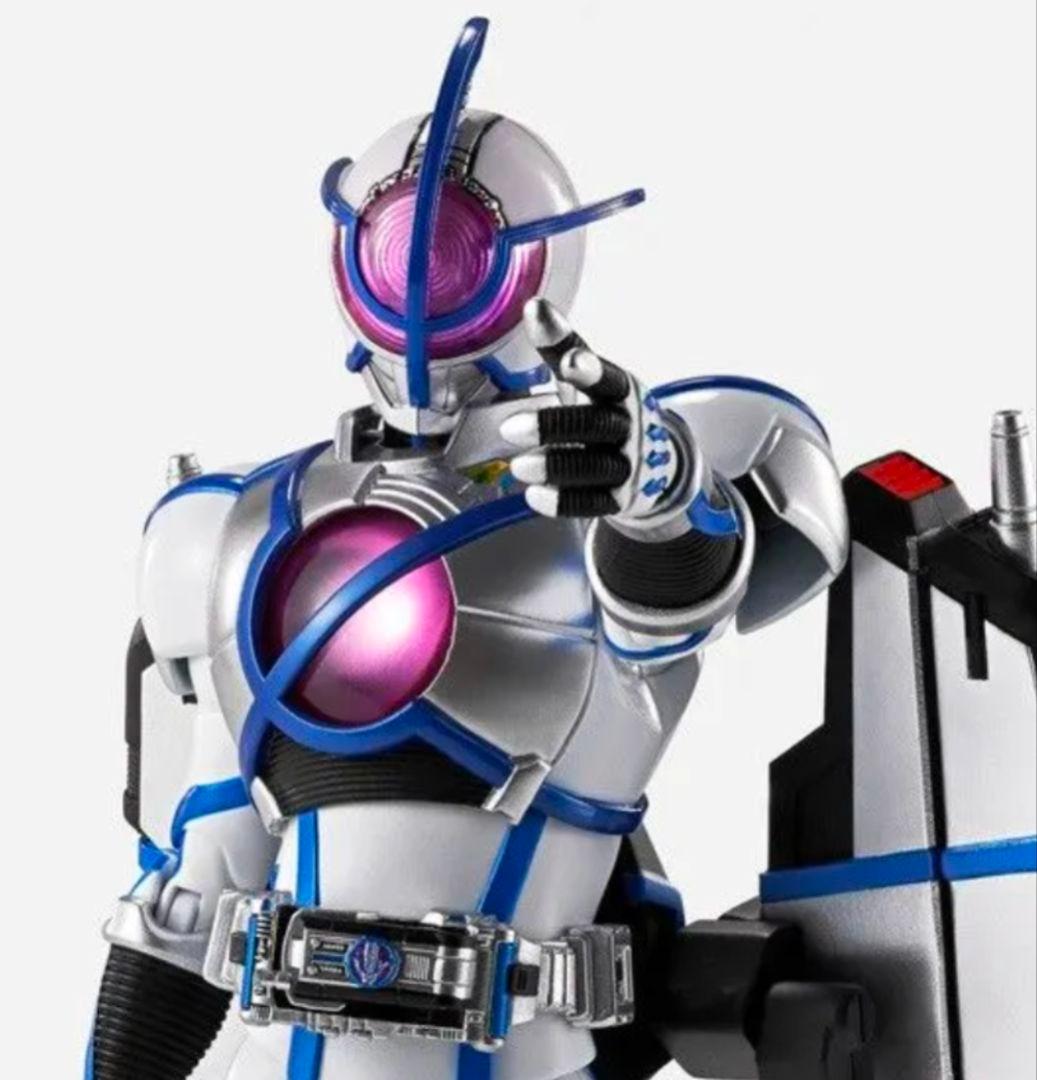 S.H.Figuarts 真骨彫製法 仮面ライダー サイガ