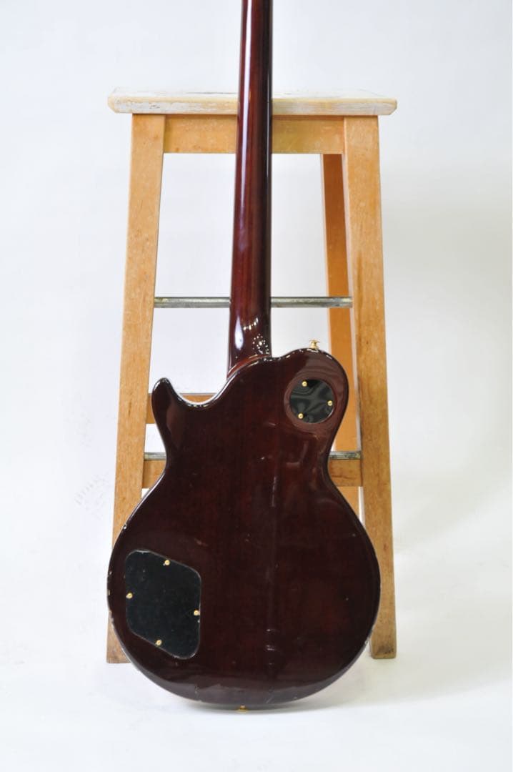 エレキベース サンバースト レスポールスタイル