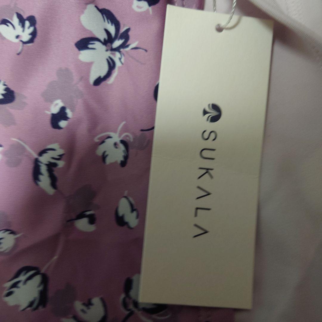 n*i様 SUKALA✨️ヨガウェアトップス　フラワープリントカバータンクトップ