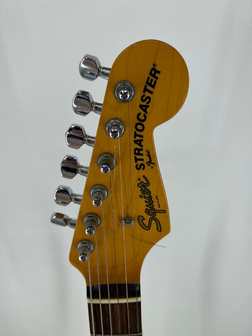 Squier【Stratocaster エレキギター クリーム】