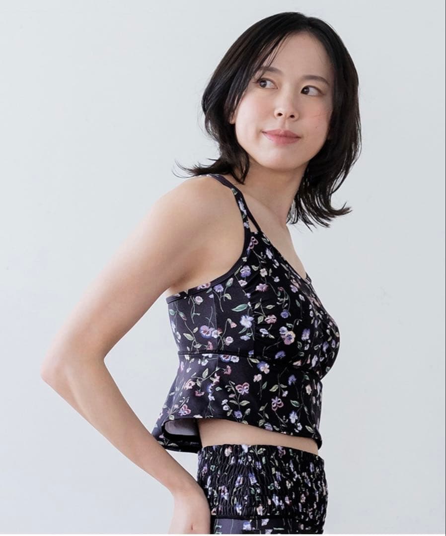 ⭐︎新品⭐︎ 【SUKALA】スプリングフラワーフレアブラトップ　タグ付き　M