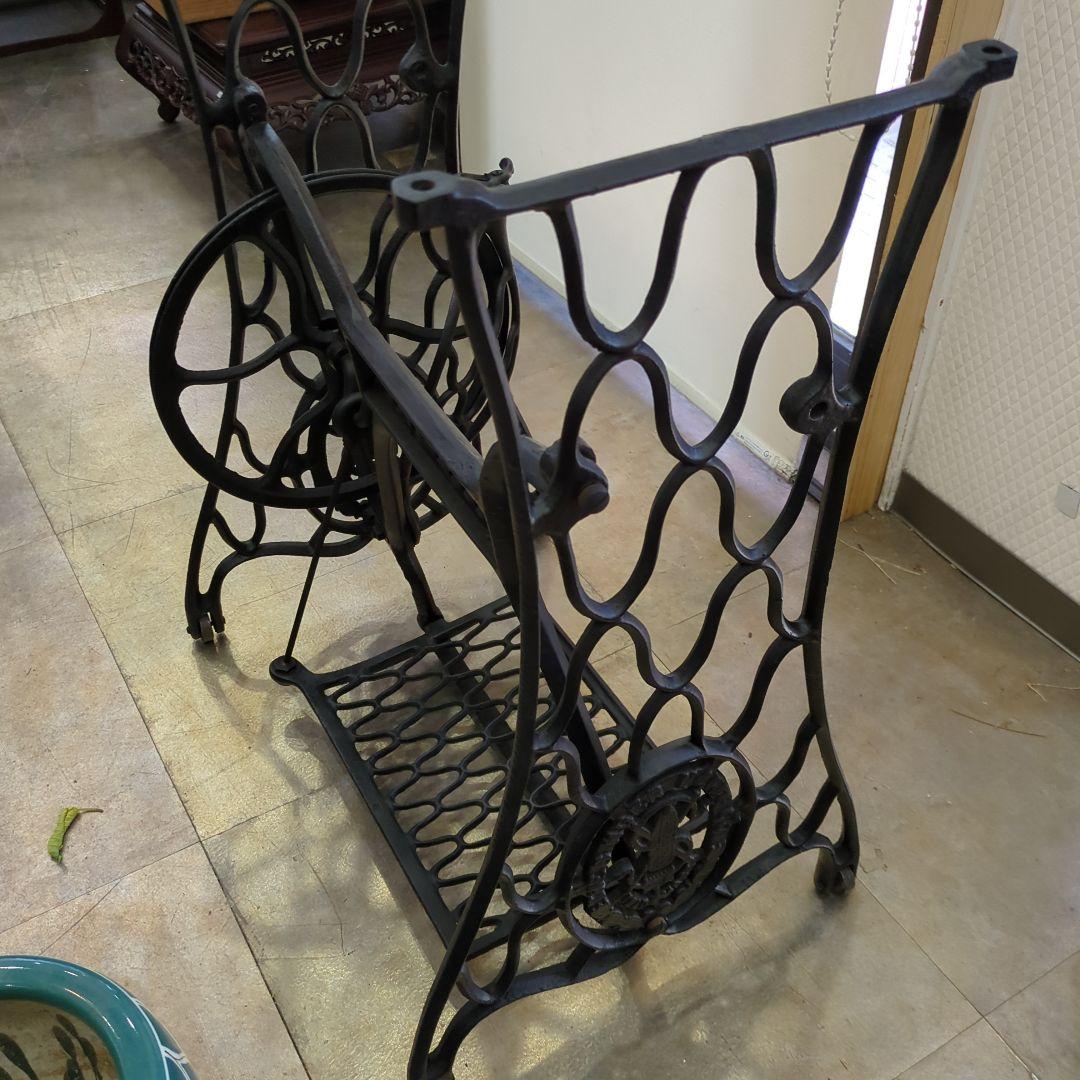 アンティーク　SINGER アイアン　ミシン　脚のみ　あみあみ　テーブル