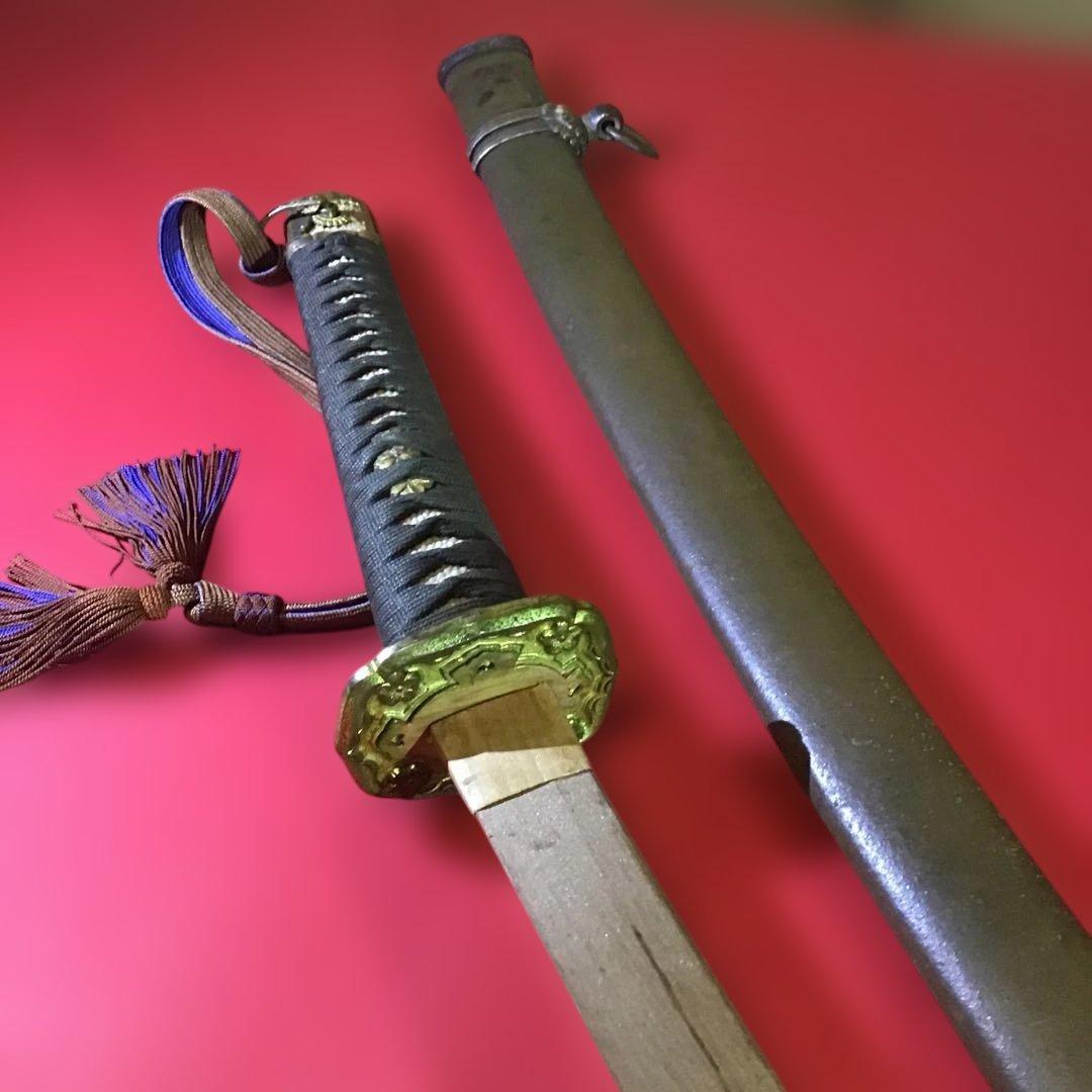 陸軍大尉軍刀　拵　刀緒付　繋ぎは木製　ケルト