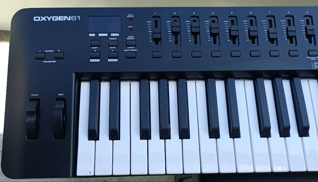 M-Audio Oxygen 61 MIDIキーボード