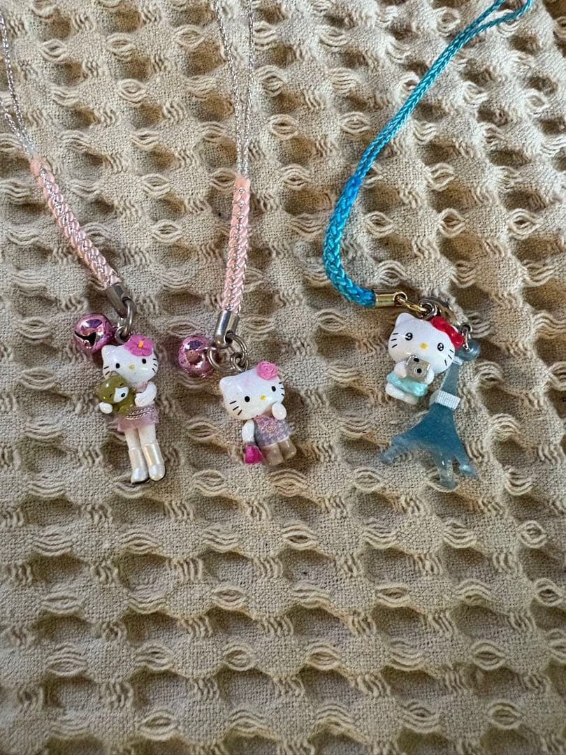 ご当地キティ　根付けストラップ等　61点　まとめ売り