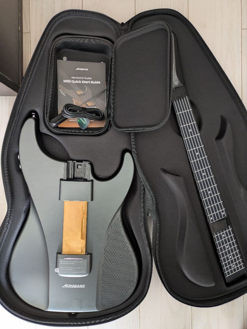 エアロバンドギター ハードケース付き
