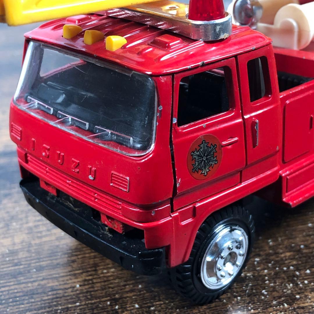 ヨネザワ ダイヤペット いすゞ 梯子消防車 1/40 日本製 希少 レア