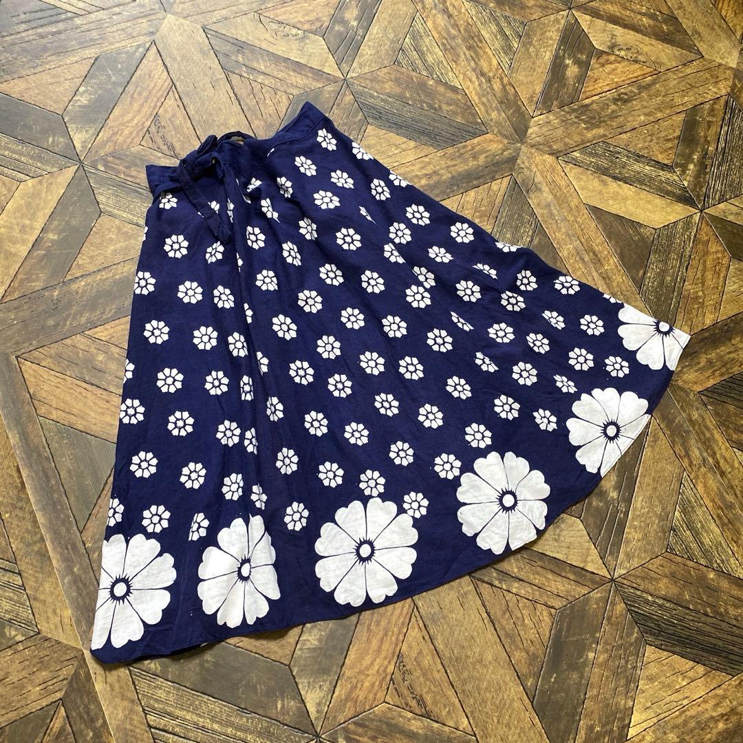 1970年代昭和レトロアンティーク紺花柄フレアスカートコットン巻きスカート 浴衣