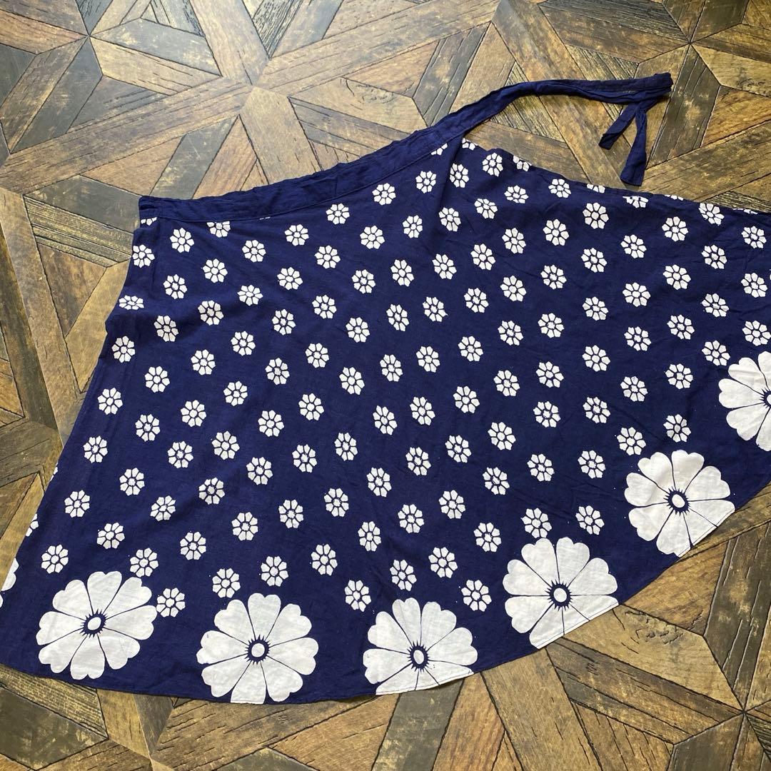 1970年代昭和レトロアンティーク紺花柄フレアスカートコットン巻きスカート 浴衣