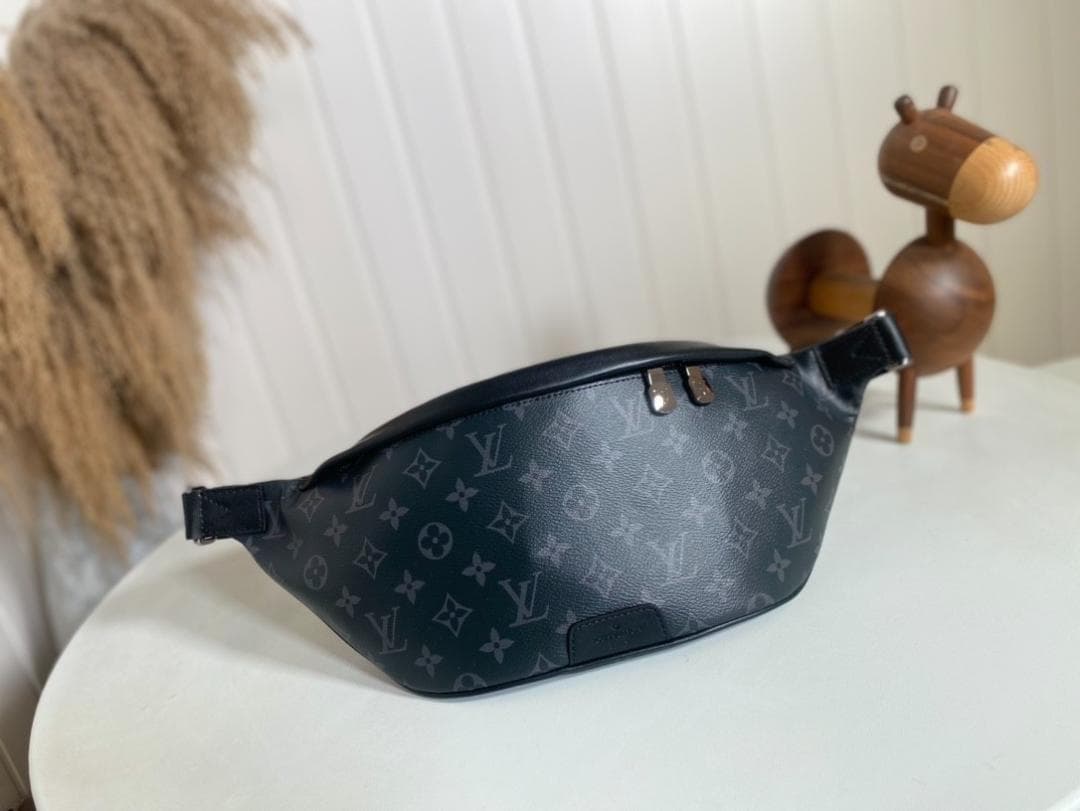 LOUIS VUITTON 黒 ショルダーバッグ