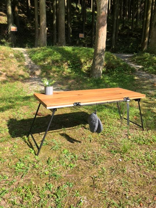 折りたたみテーブル