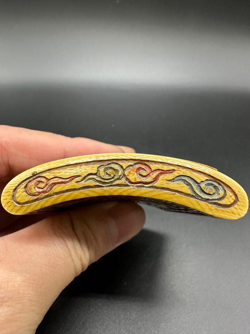 タバコケース　名刺入れ　彫刻　天然材質　骨董古美術