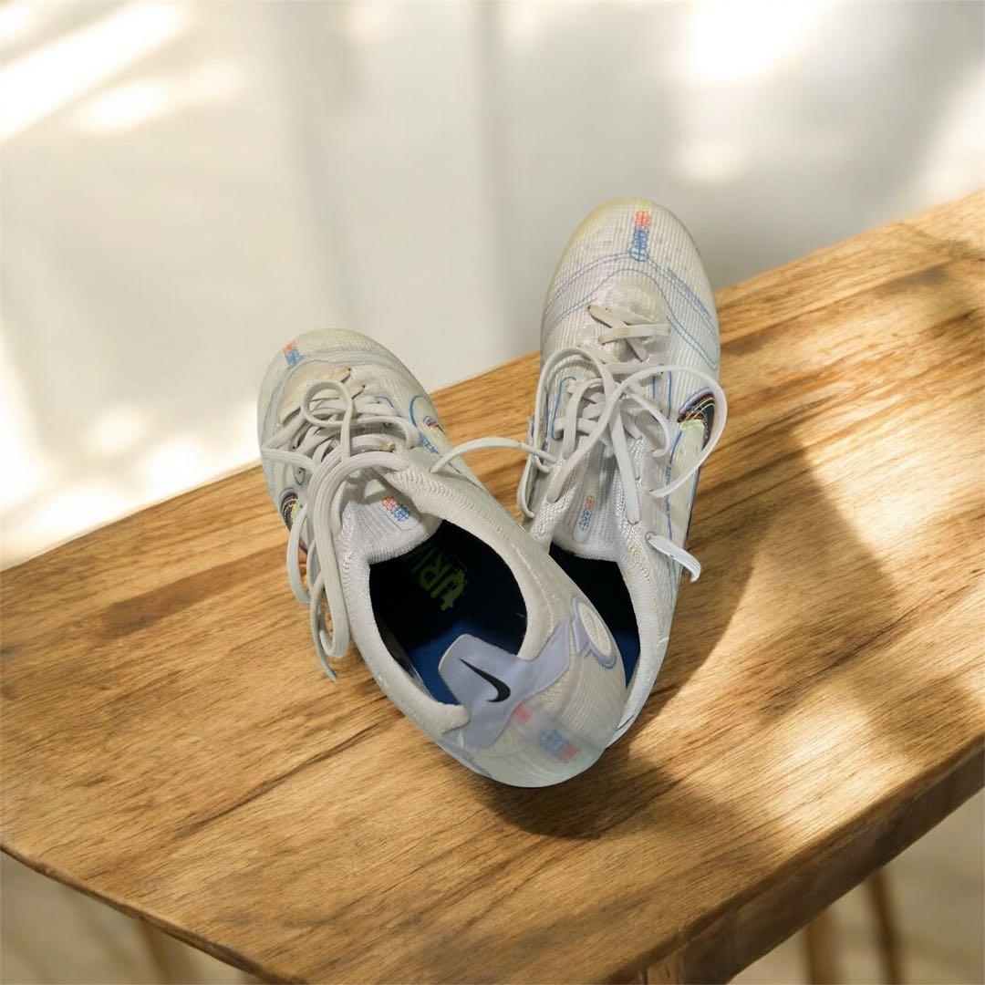 NIKE ナイキ　サッカースパイク　フットサル　オーストラリア