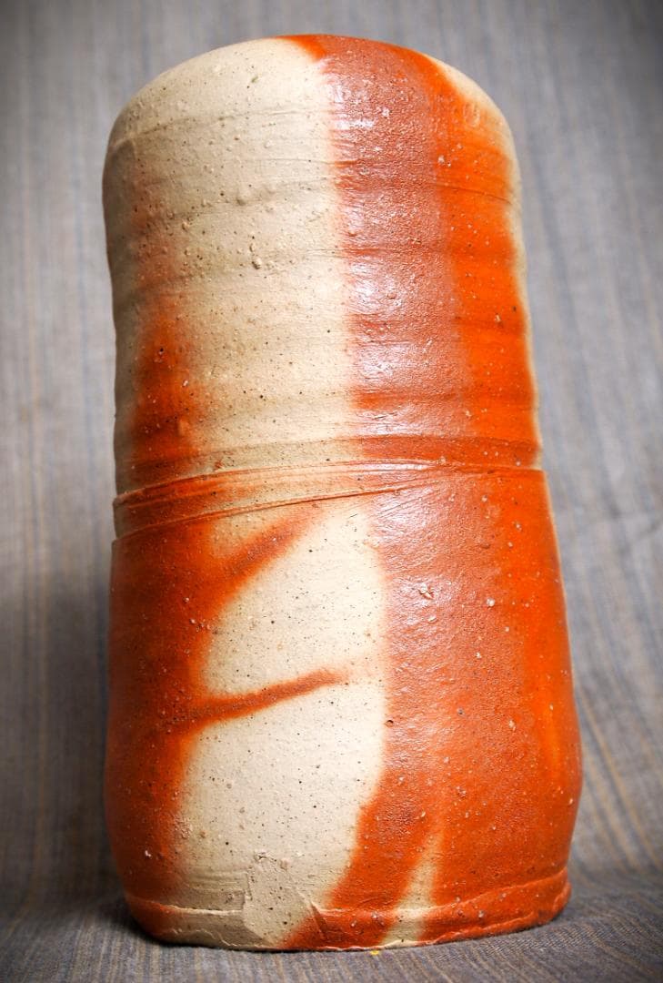 人気作家★金重有邦【師：金重素山、金重陶陽】★備前緋襷花入★共箱・布