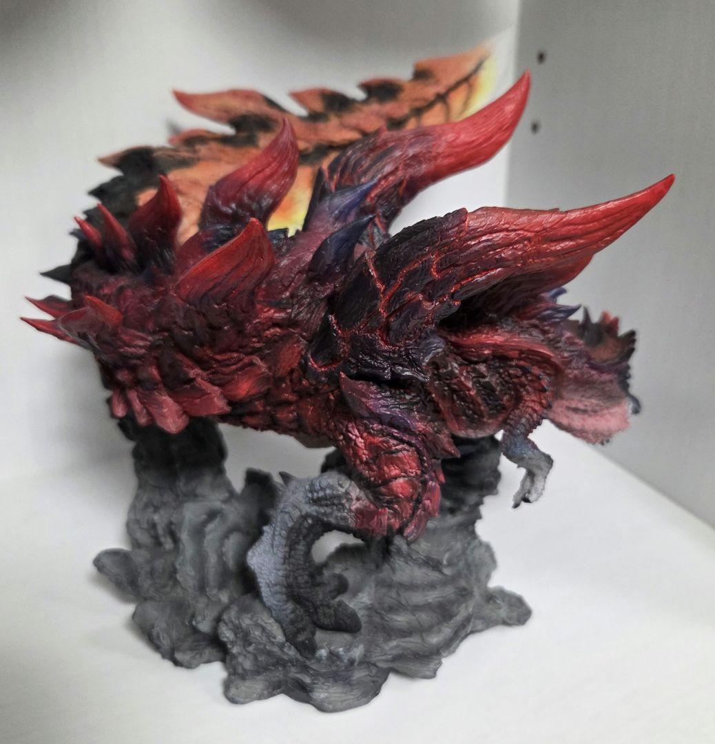 モンハン 燼滅刃ディノバルド フィギュア クリエイターズモデル