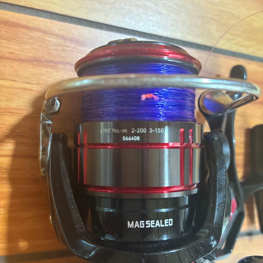 ダイワシグナス2500H-LBD リール ケース付き　オス