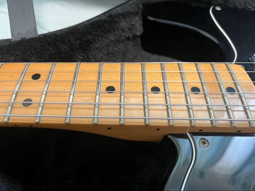 Fender Telecaster Deluxe ブラック ハードケース付き