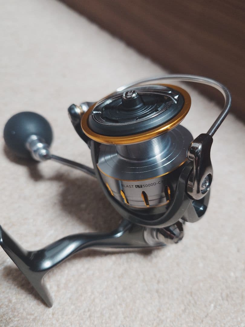 ダイワ　18 BLAST（ブラスト） LT5000D-CXH スピニングリール