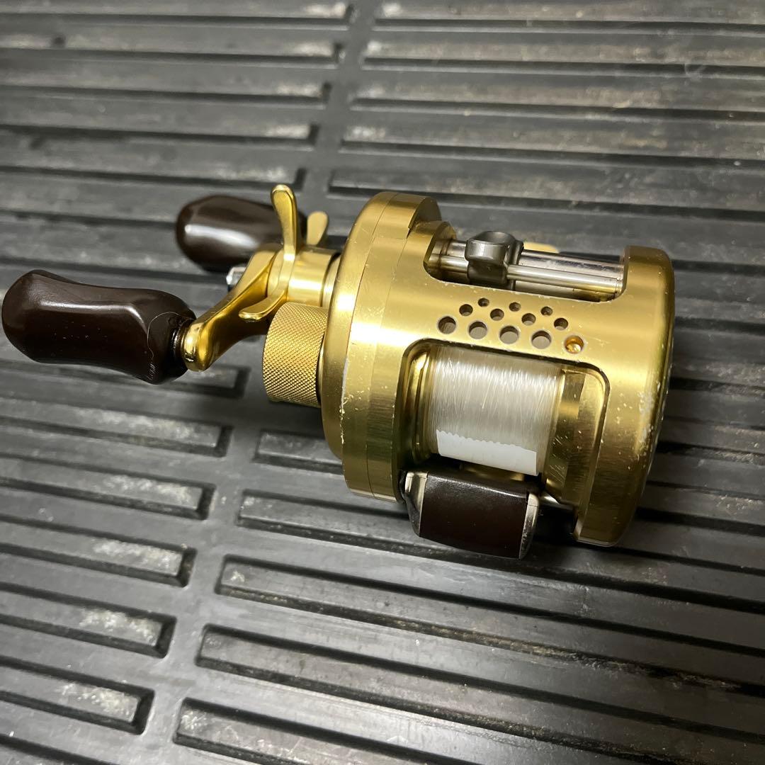 SHIMANO 01CALCUTTA CONQUEST 101 価格交渉可