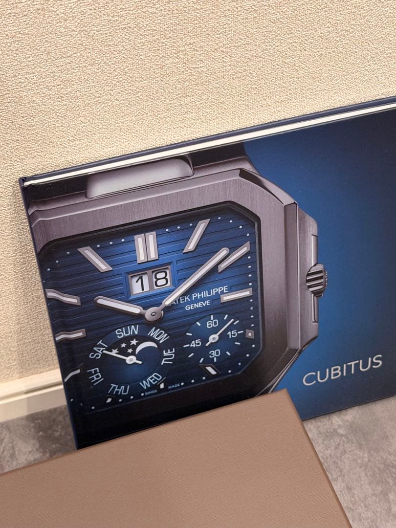 PATEK PHILIPPEイベント限定品 アイスキューブスタンプとカタログ