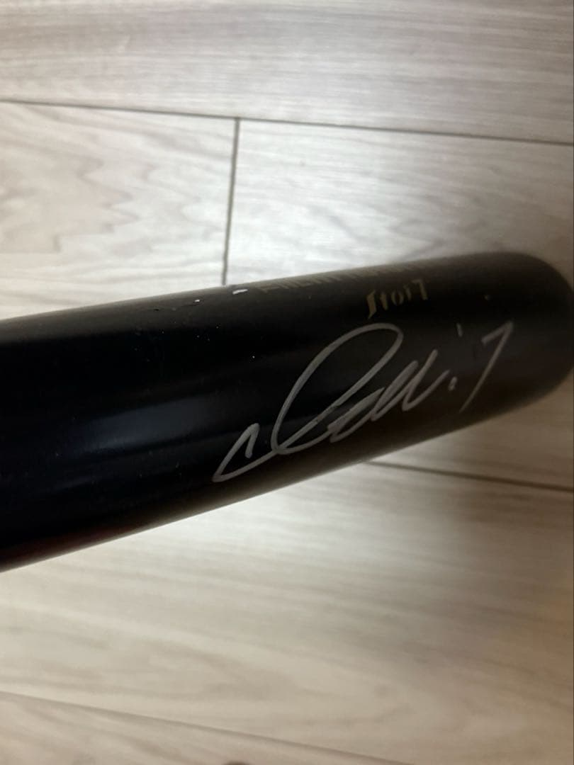 阪神タイガース 糸井嘉男 直筆サイン入り 実使用バット アンダーアーマー 超人