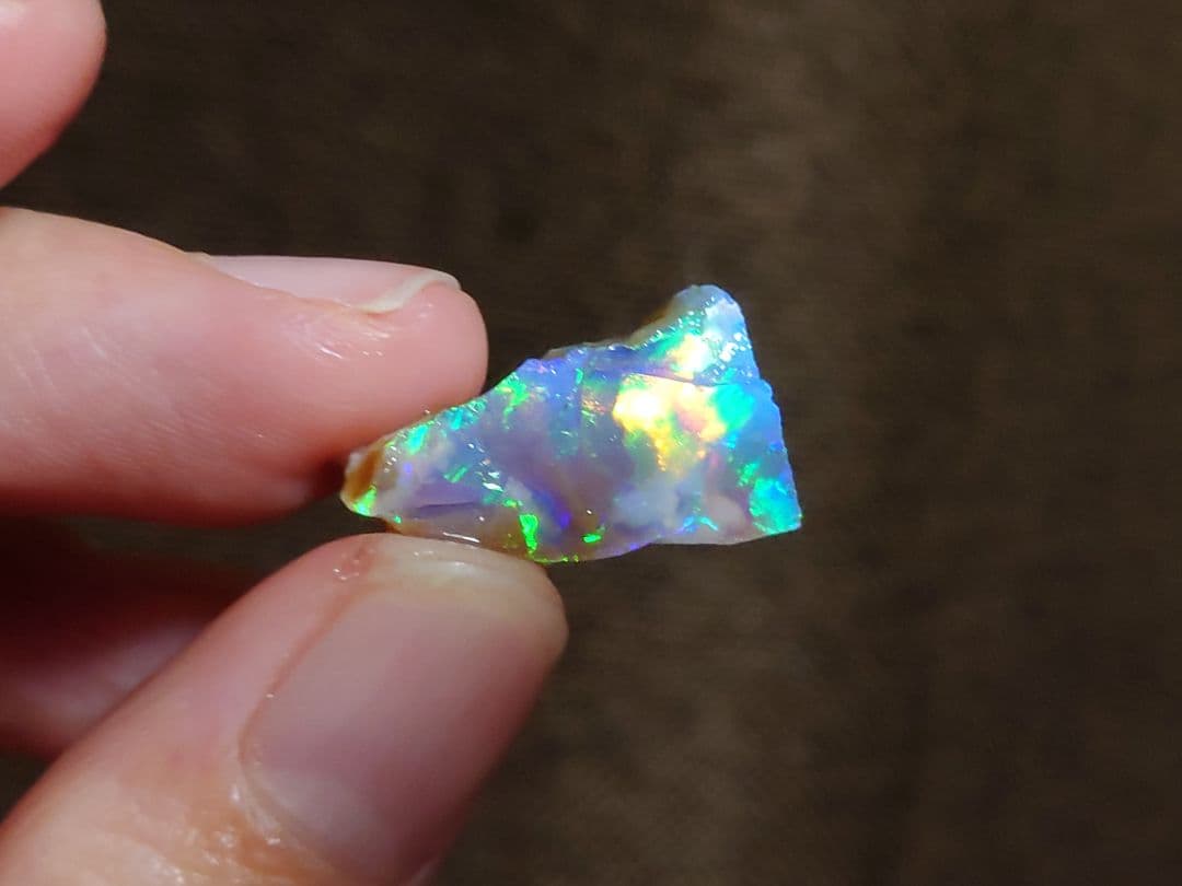 チョーク　エチオピアオパール　ウェロ産　鉱物標本　原石