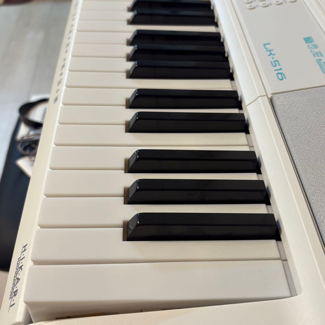 CASIO カシオ　LK-516 光ナビゲーション キーボード スタンド チェア